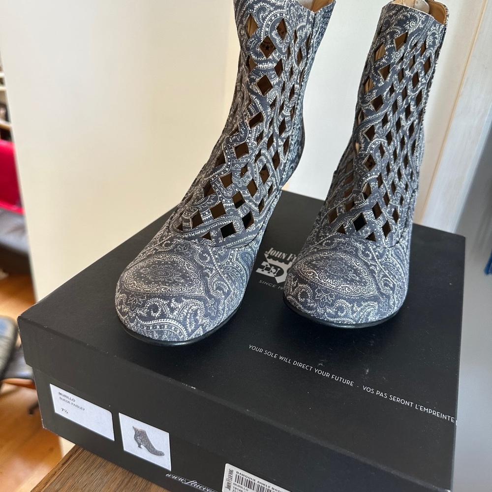 John Fluevog Gray Ankle Boots with Unique Design